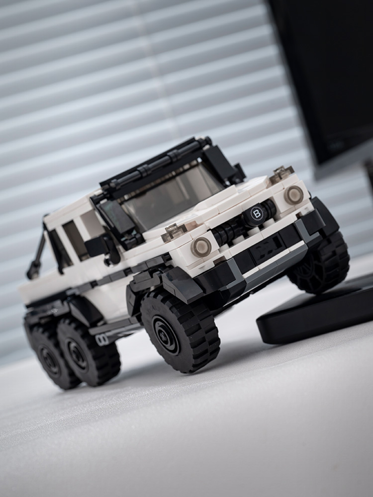 PB8811 6X6越野车